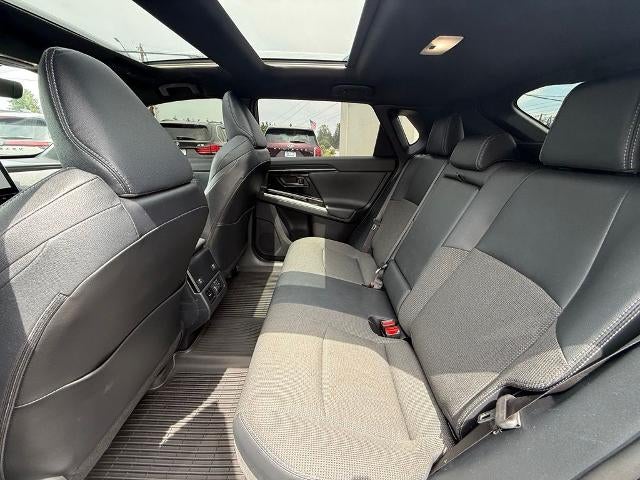 2024 Toyota bZ4X XLE AWD (Natl)