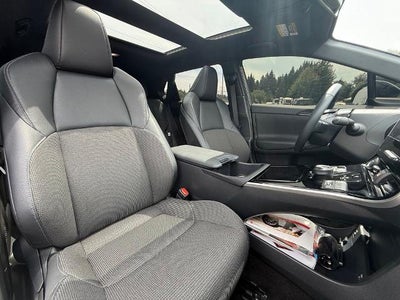 2024 Toyota bZ4X XLE AWD (Natl)