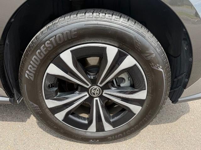 2024 Toyota bZ4X XLE AWD (Natl)