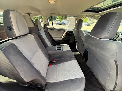 2015 Toyota RAV4 AWD 4dr XLE (Natl)