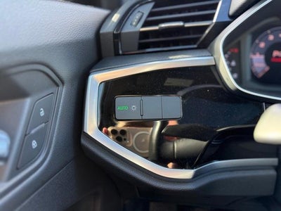 2019 Audi Q3 2.0 TFSI Premium quattro