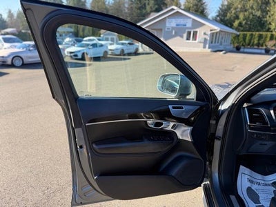 2018 Volvo XC90 T6 AWD 7-Passenger Momentum