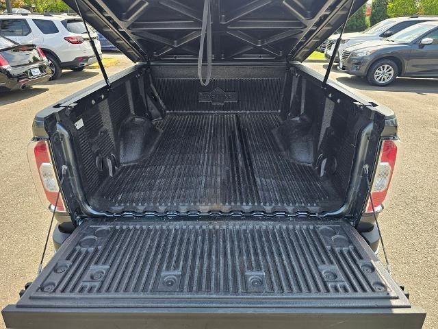 2015 GMC Canyon Crew Cab Short Box 2-Wheel Drive SLE