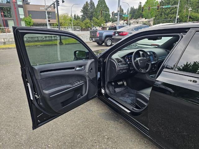 2023 Chrysler 300 300C RWD