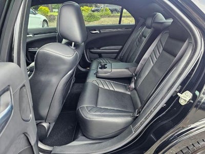 2023 Chrysler 300 300C RWD