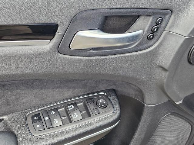 2023 Chrysler 300 300C RWD