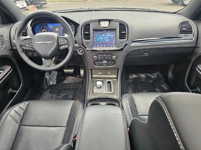 2023 Chrysler 300 300C RWD