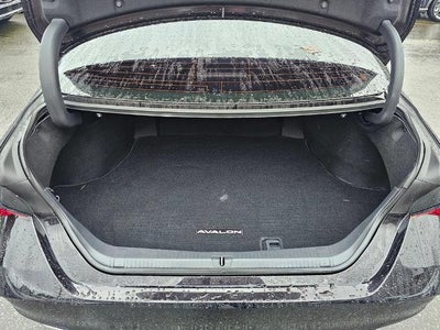 2019 Toyota Avalon XLE (SE)