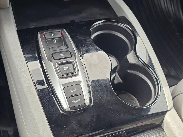 2016 Honda Pilot AWD 4dr Elite with DVD Rear Entertainment System and Navigation