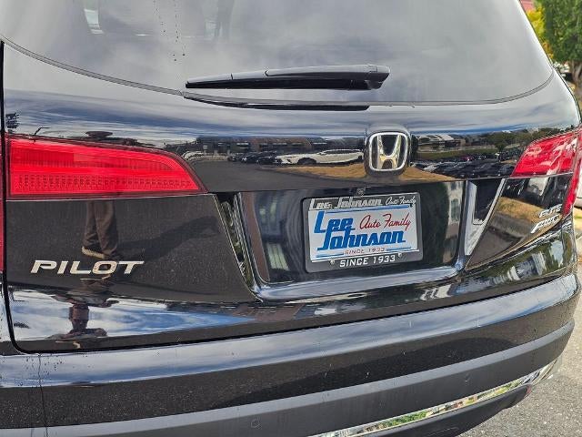 2016 Honda Pilot AWD 4dr Elite with DVD Rear Entertainment System and Navigation