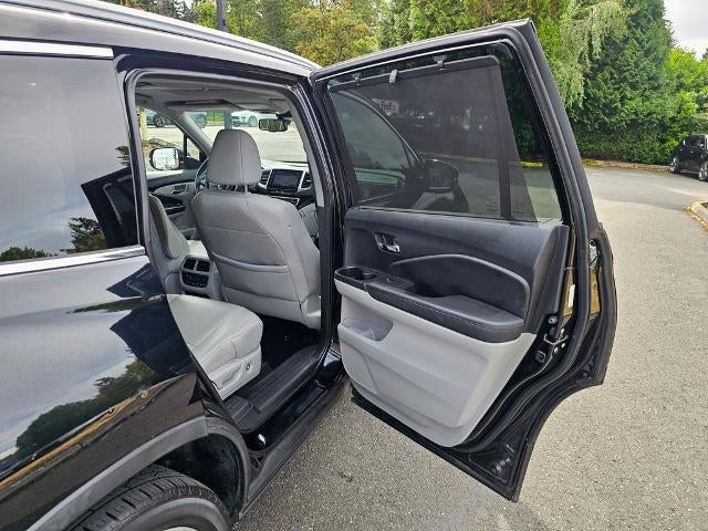 2016 Honda Pilot AWD 4dr Elite with DVD Rear Entertainment System and Navigation