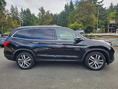 2016 Honda Pilot AWD 4dr Elite with DVD Rear Entertainment System and Navigation