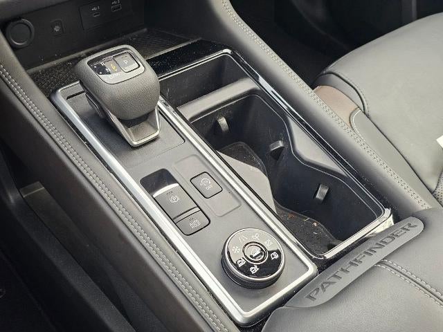 2024 Nissan Pathfinder Platinum 4WD
