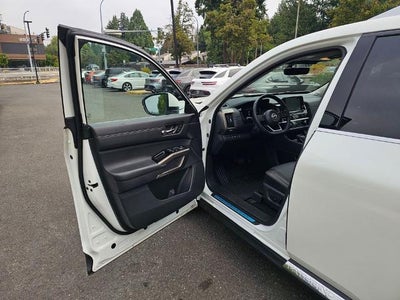 2024 Nissan Pathfinder Platinum 4WD