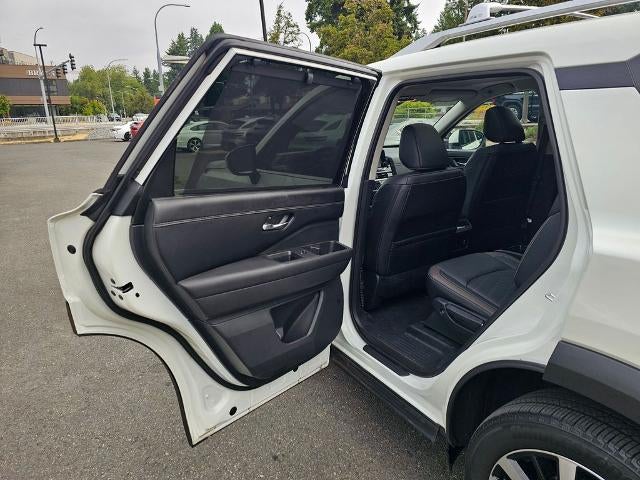 2024 Nissan Pathfinder Platinum 4WD