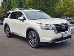2024 Nissan Pathfinder Platinum 4WD