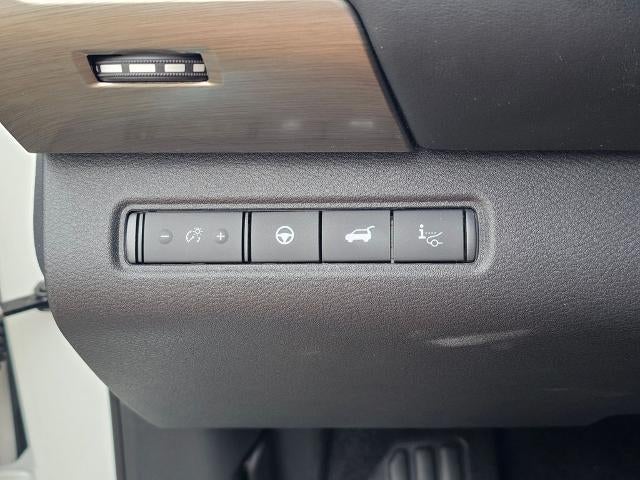 2024 Nissan Pathfinder Platinum 4WD