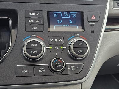 2015 Toyota Sienna 5dr 8-Pass Van XLE FWD (Natl)