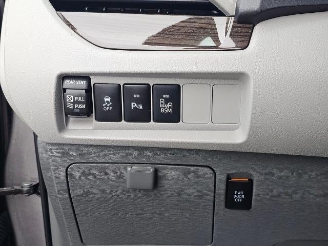 2015 Toyota Sienna 5dr 8-Pass Van XLE FWD (Natl)