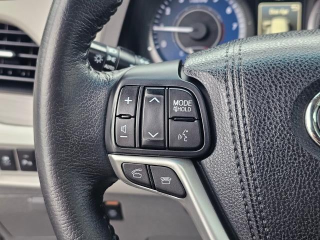 2015 Toyota Sienna 5dr 8-Pass Van XLE FWD (Natl)