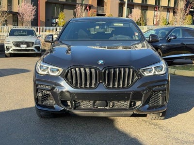 2022 BMW X6 M50i Sports Activity Coupe