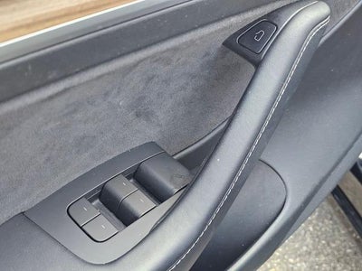 2023 Tesla Model 3 RWD