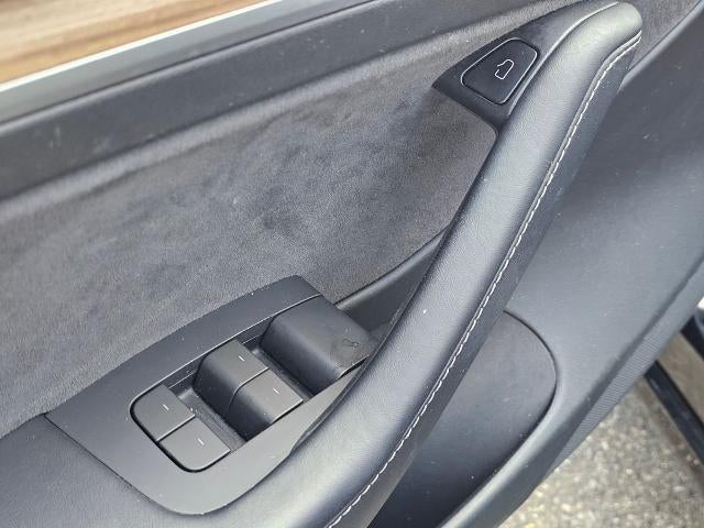 2023 Tesla Model 3 RWD