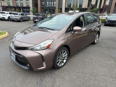 2015 Toyota Prius v 5dr Wgn Five (Natl)