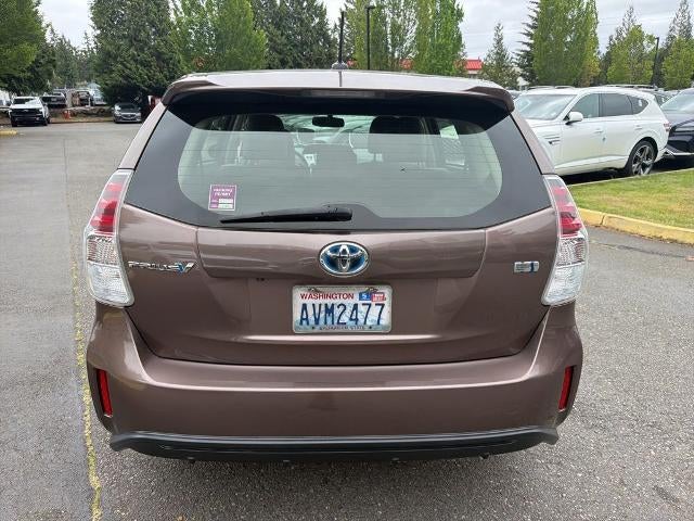 2015 Toyota Prius v 5dr Wgn Five (Natl)