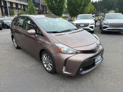 2015 Toyota Prius v 5dr Wgn Five (Natl)