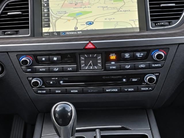 2015 Hyundai GENESIS 4dr Sdn V6 3.8L AWD