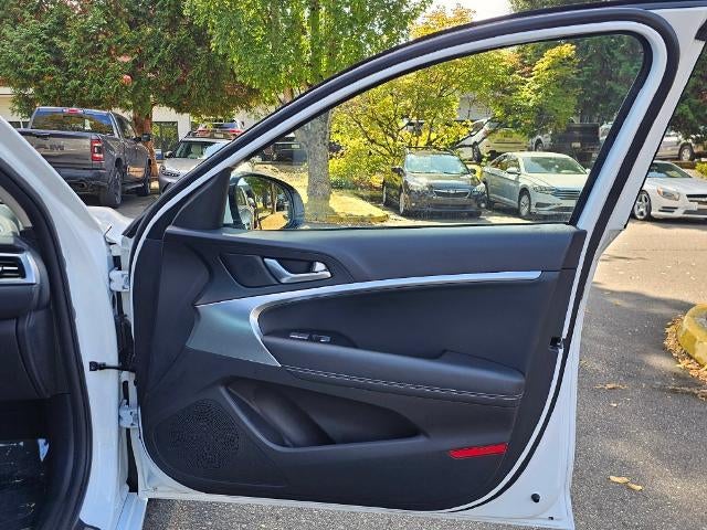2025 Genesis G70 2.5T AWD