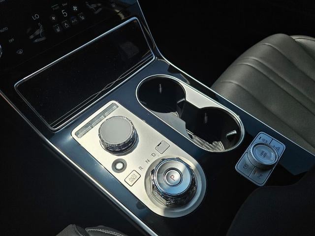 2025 Genesis GV80 2.5T Standard AWD