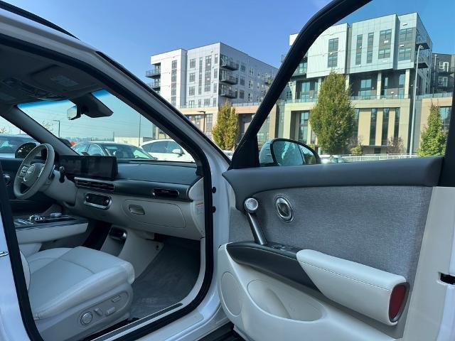 2024 Genesis GV60 Standard RWD