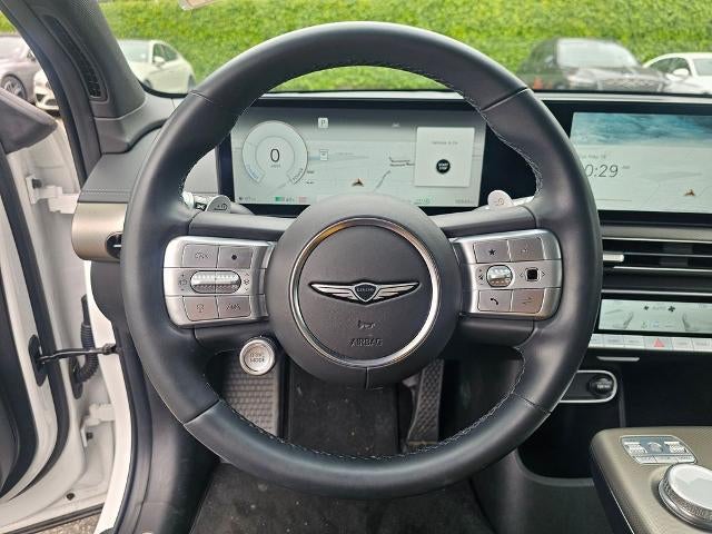 2023 Genesis GV60 Advanced AWD