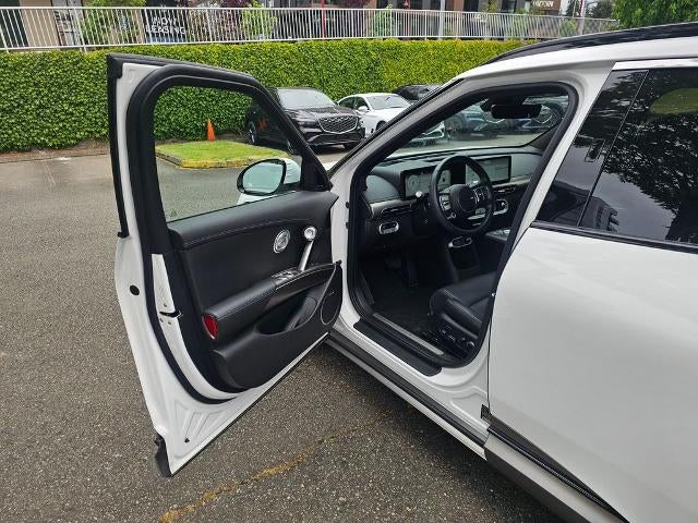 2023 Genesis GV60 Advanced AWD