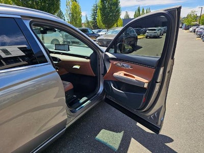 2022 Genesis GV70 2.5T AWD
