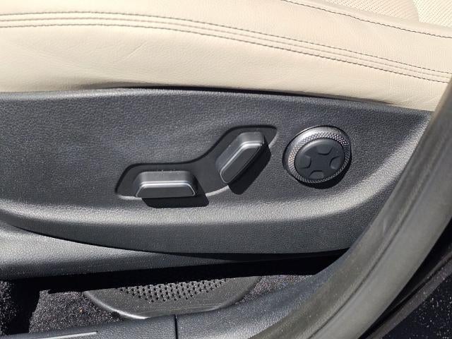 2026 Genesis GV70 2.5T Select AWD