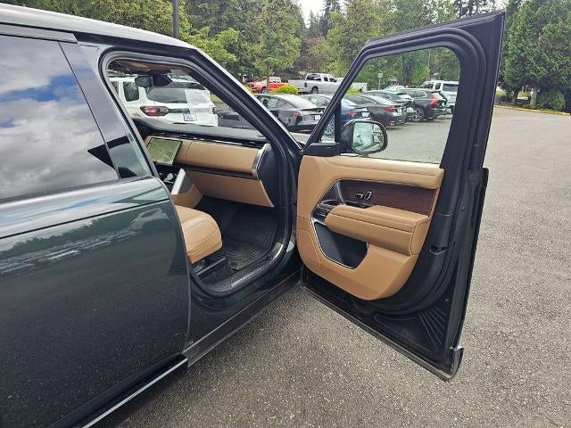 2023 Land Rover Range Rover P530 SE LWB 7 Seat