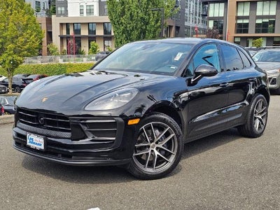 2025 Porsche Macan AWD