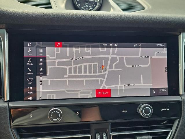 2025 Porsche Macan AWD