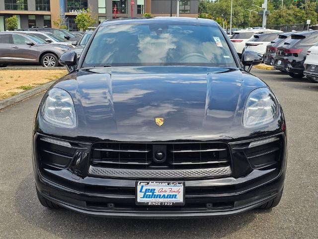 2025 Porsche Macan AWD