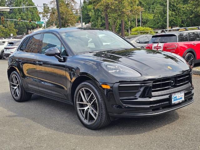 2025 Porsche Macan AWD