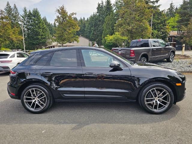 2025 Porsche Macan AWD