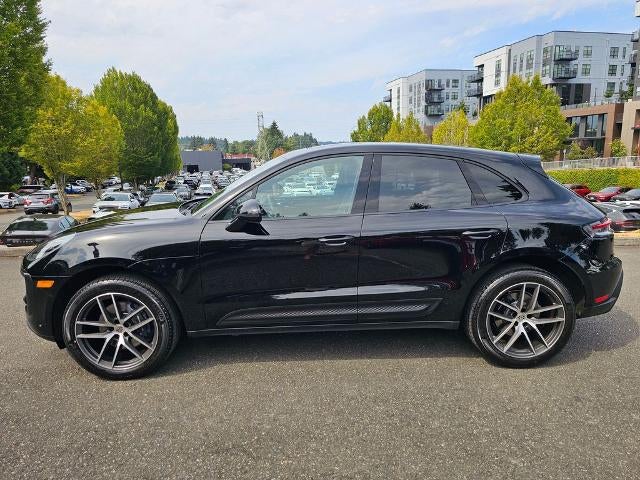 2025 Porsche Macan AWD