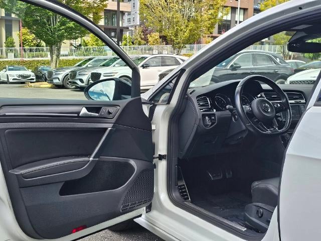 2017 Volkswagen Golf R 4-Door DSG w/DCC/Nav