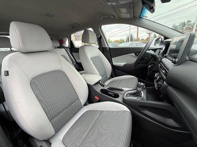 2023 Hyundai KONA SE Auto AWD