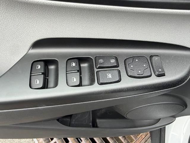 2023 Hyundai KONA SE Auto AWD