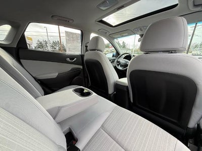 2022 Hyundai KONA SEL Auto AWD