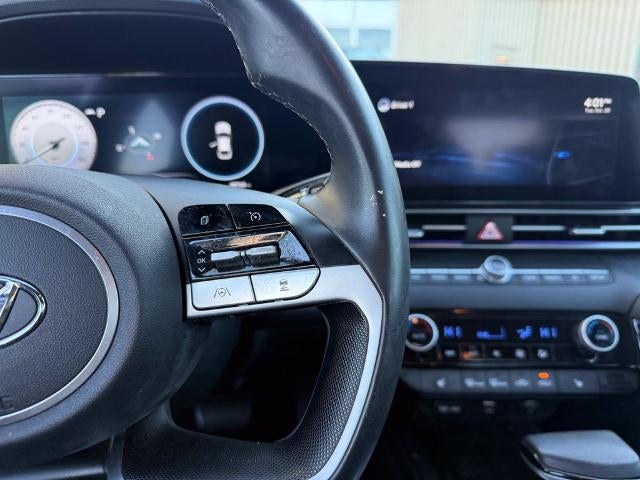 2022 Hyundai ELANTRA Limited IVT